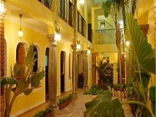 Hotel Hacienda Mariposa Playa del Carmen 3*,