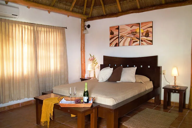 Hotel Hacienda Mariposa Playa del Carmen 3*,