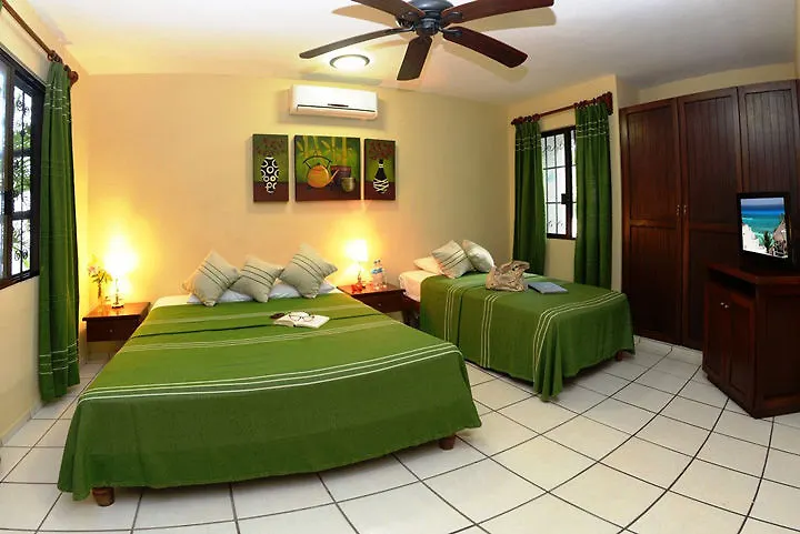 Hotel Hacienda Mariposa Playa del Carmen 3*,