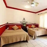 ***  Hotel Hacienda Mariposa Playa del Carmen Mexico